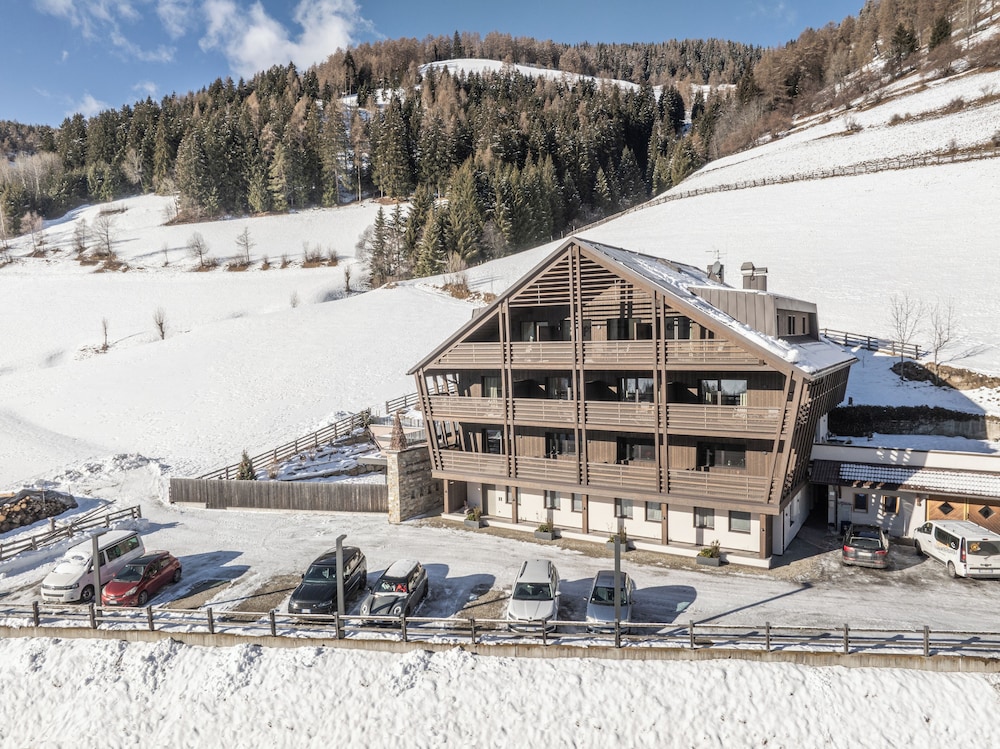 Hotel Rommisa — hotel in Perca