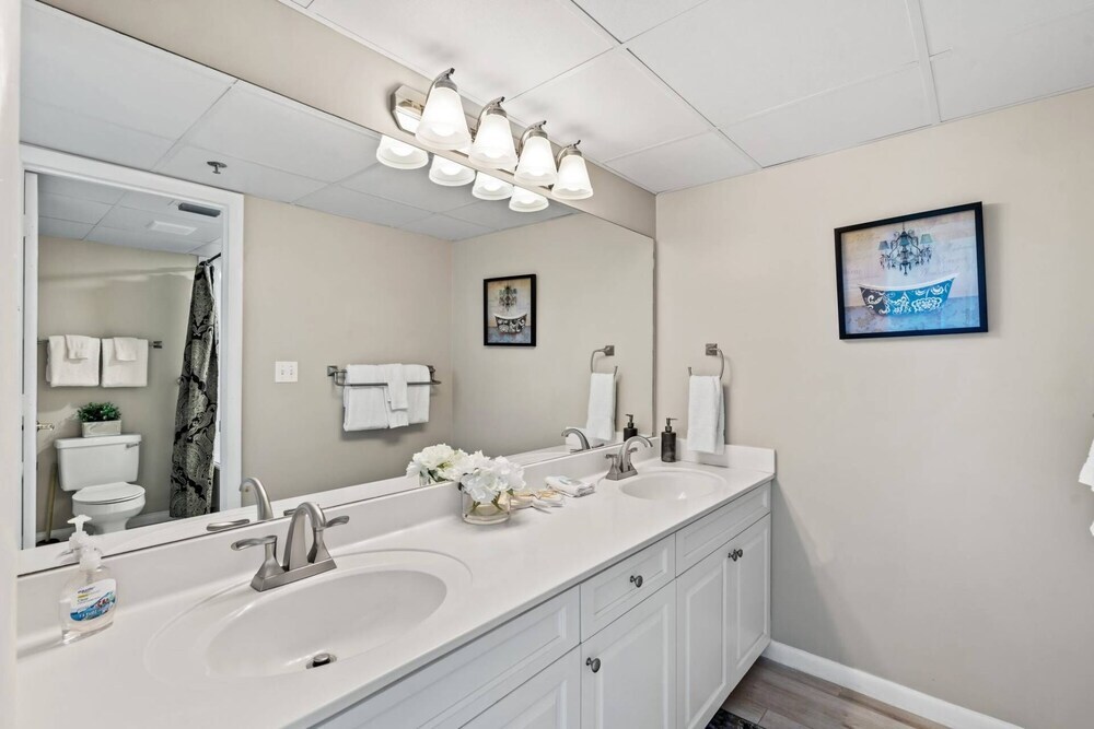 Long Beach Resort Tower 1 Unit 1303 - photo 8