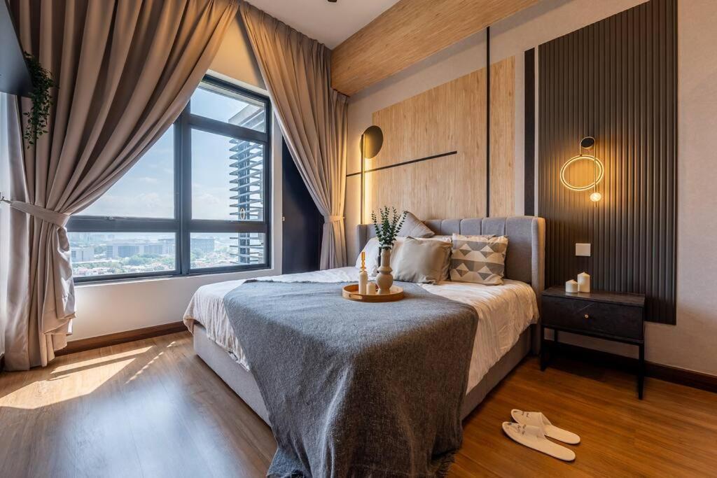 Modern Design 2BR Astoria — 4-Star Luxury Hotel in Kuala Lumpur, Malaysia