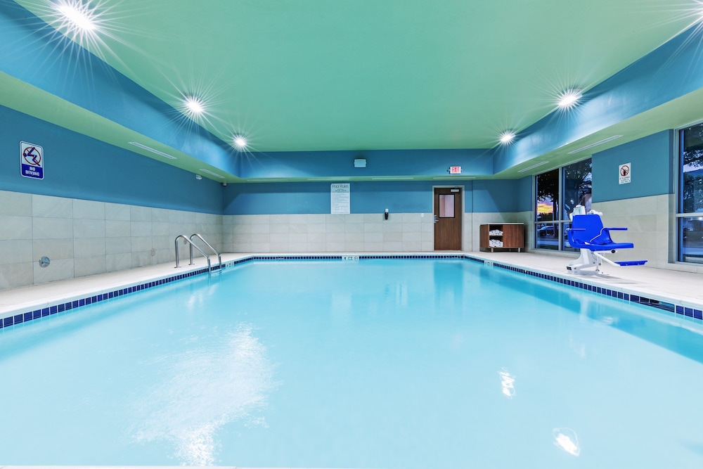 Holiday Inn Express & Suites Stafford NW Sugar Land by IHG - photo 26