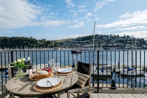 Harbour View - carbon neutral hotel in Dartmouth