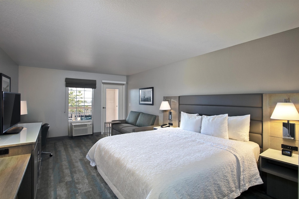 Hampton Inn & Suites Hermosa Beach - photo 27
