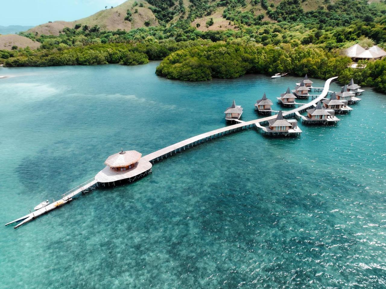 Menjaga Bay - carbon neutral hotel in Labuan Bajo