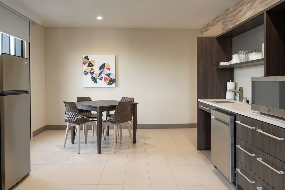 Home2 Suites By Hilton Woodland Hills - photo 22