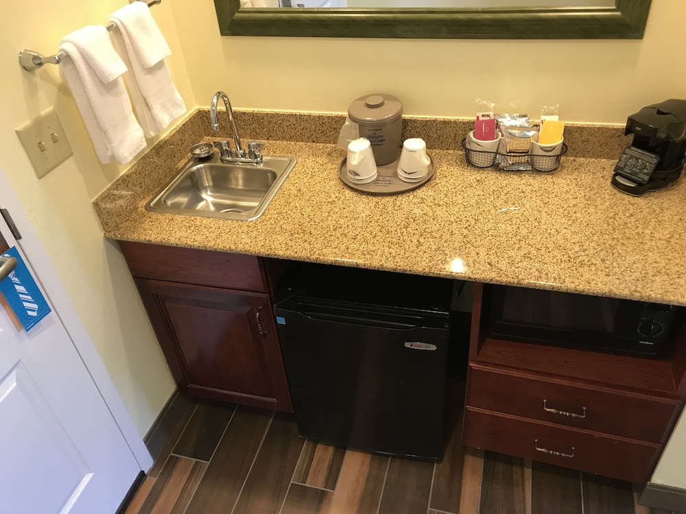 Hampton Inn & Suites Lamar - photo 57