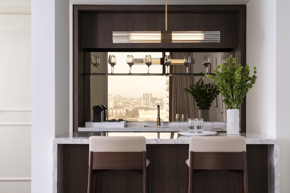 Four Seasons Hotel Houston - photo 26