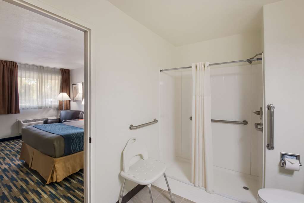 Rodeway Inn Fort Morgan - photo 10
