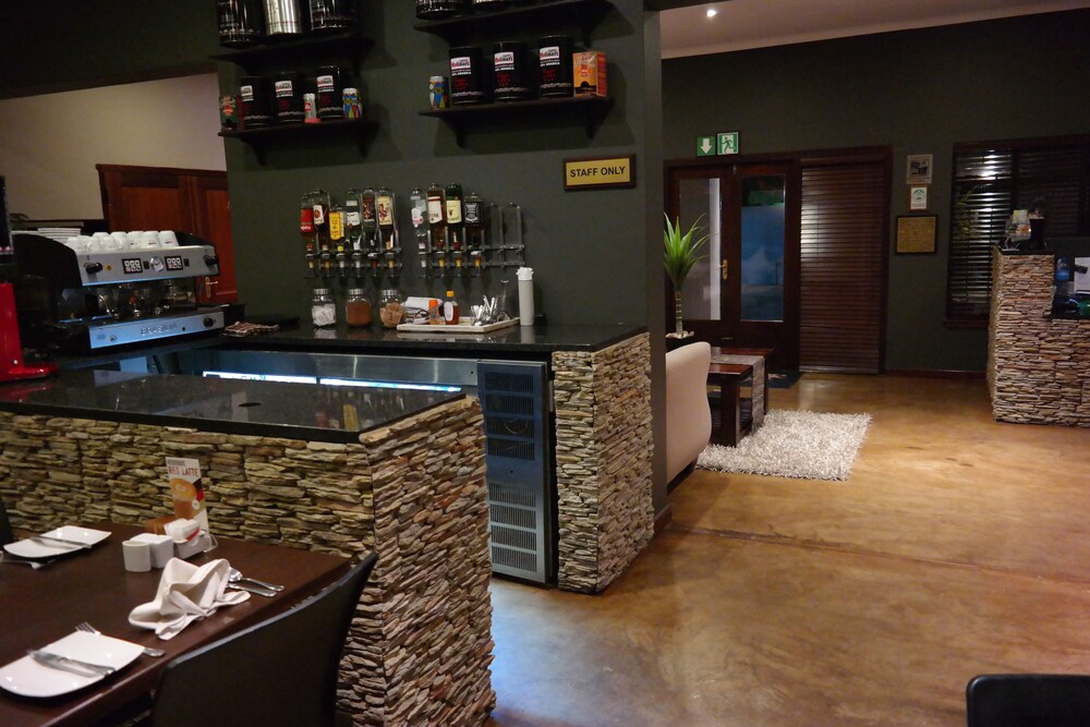 About Guest Lodge — 4-Star Luxury Hotel in Pretoria, South Africa