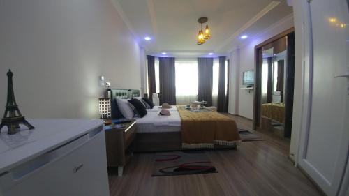 Villa Royal House