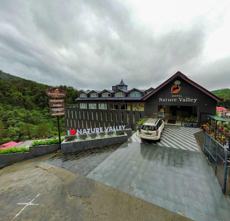 Hotel Nature Valley in Dalhousie, India