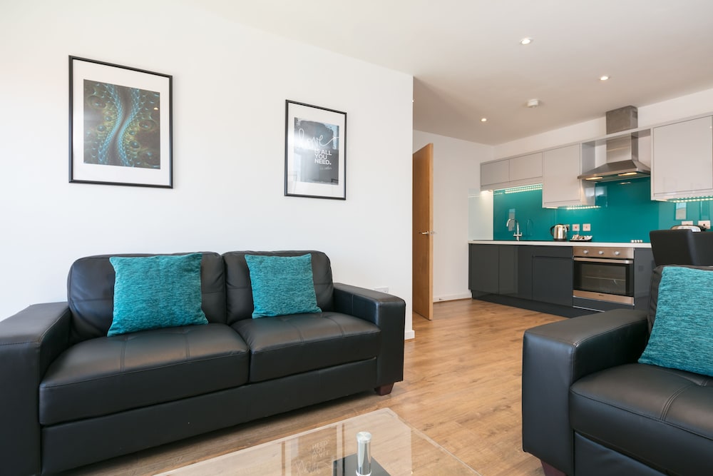 Bluestone Apartments Trinity — 4-Star Luxury Hotel in Salford, United Kingdom