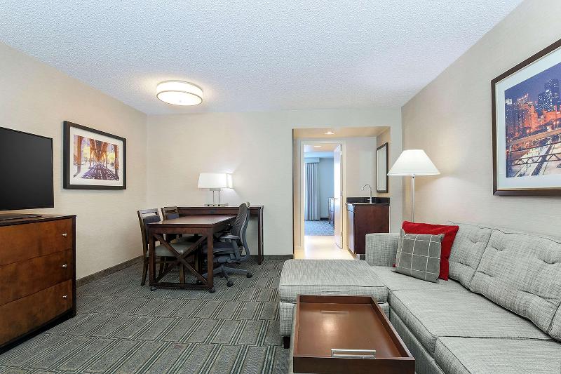 Embassy Suites by Hilton Chicago Lombard Oak Brook - photo 67