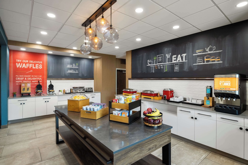 Hampton Inn by Hilton Carefree - photo 53
