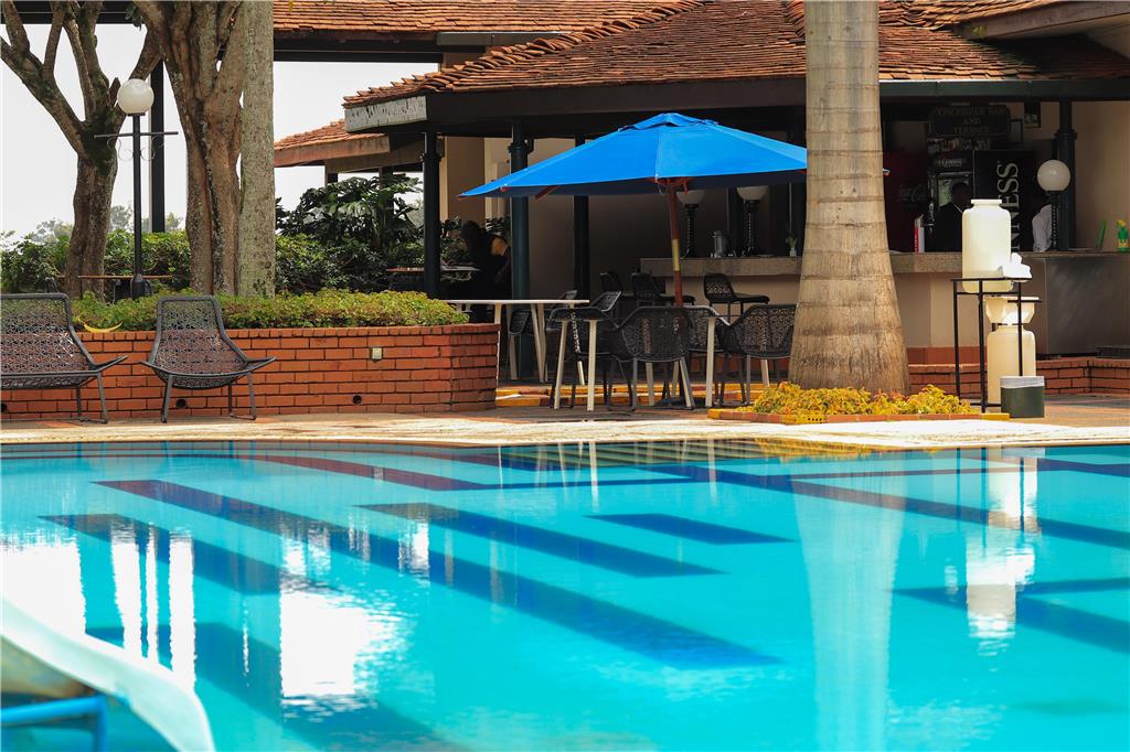 Windsor pool pic sep