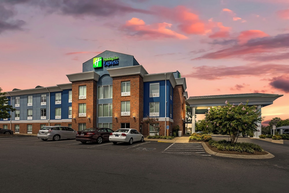 Holiday Inn Express White House an IHG Hotel - photo 35