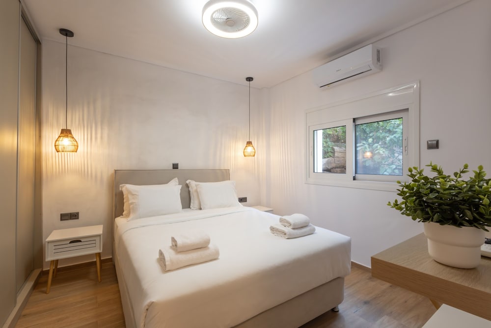 The Secret Garden Stay in Agia Paraskevi, Greece