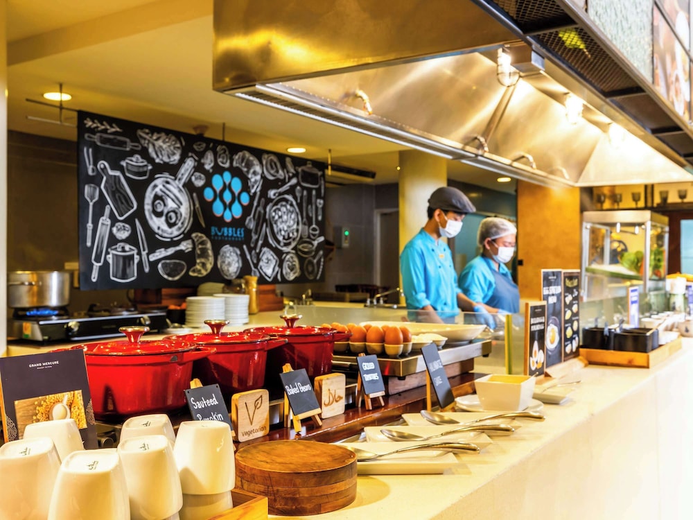 מזון ומשקאות