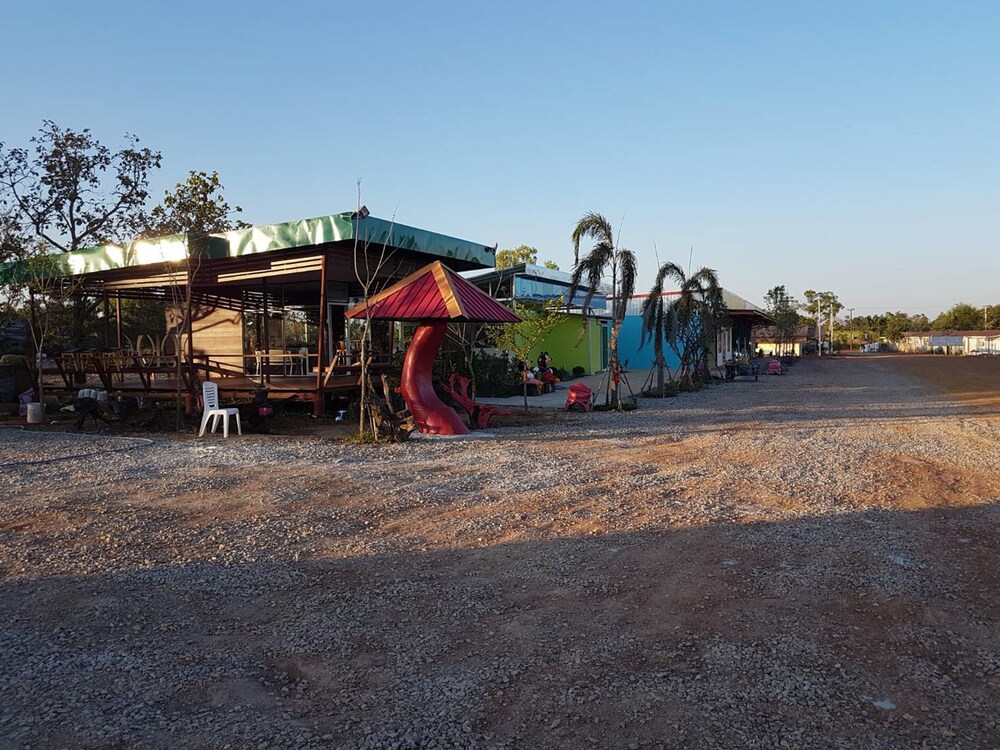 Fundee Resort - carbon neutral hotel in Ban Dung