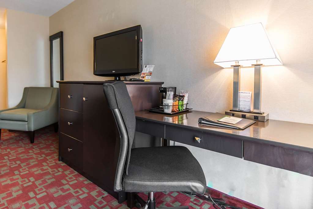 Quality Inn Shelburne Burlington - photo 8