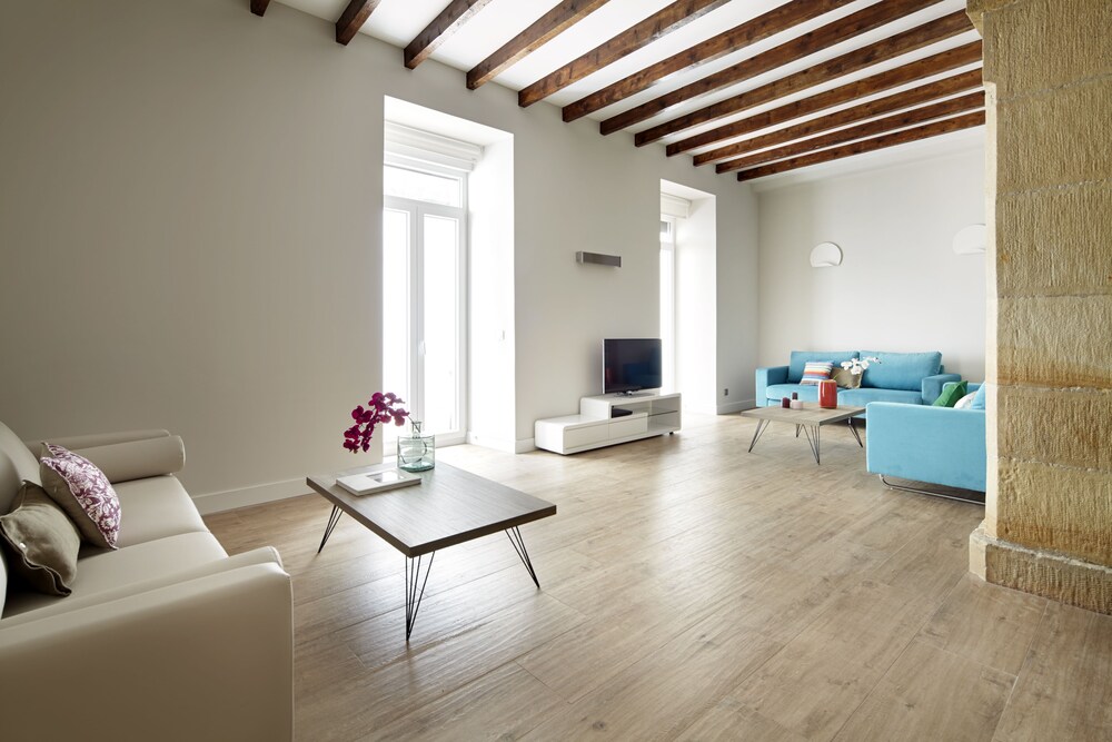 Zubieta Playa 5 by FeelFree Rentals — 4-Star Luxury Hotel in San Sebastian, Spain