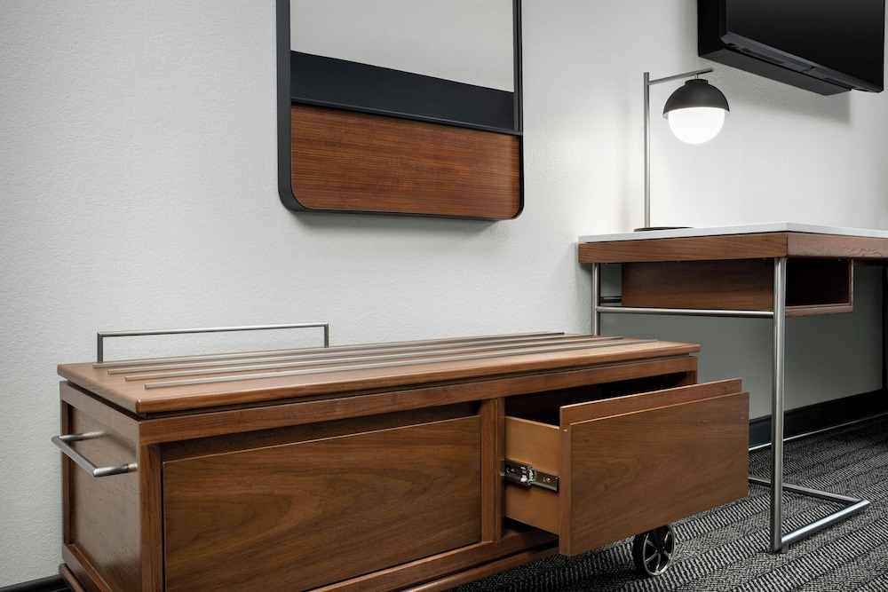 Courtyard by Marriott Bloomington - photo 23