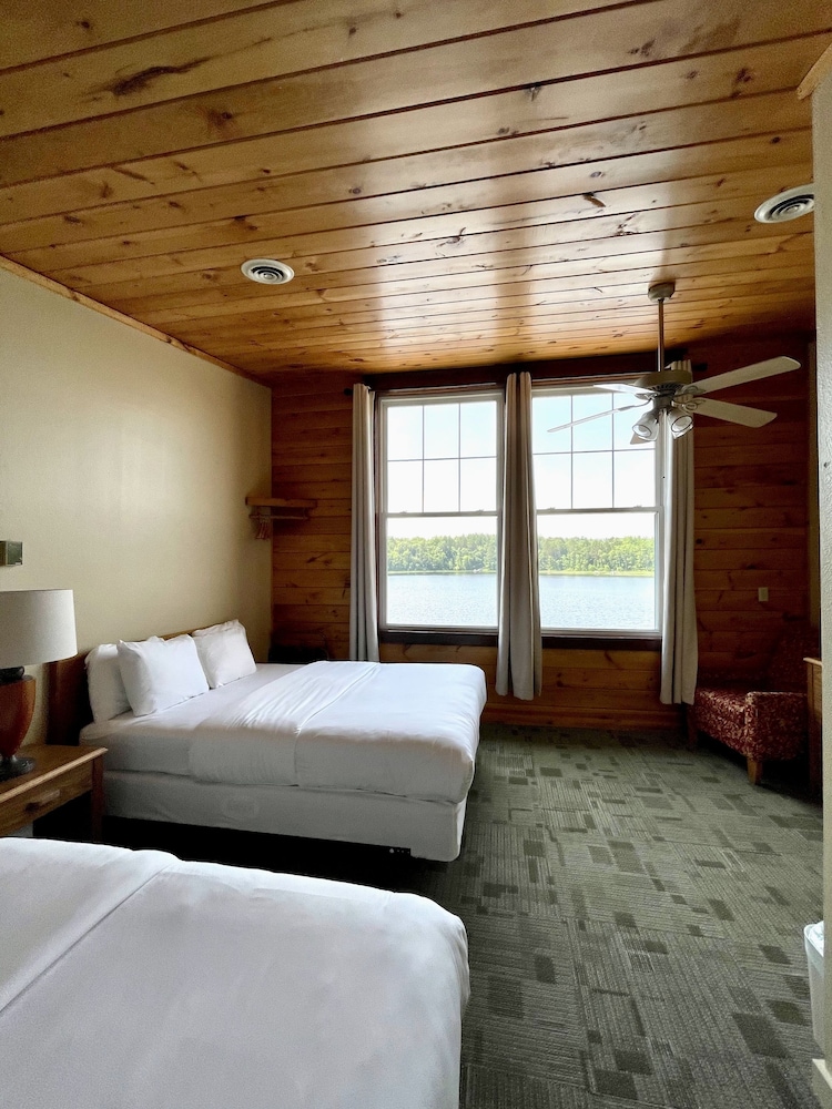 Hanging Horn Lakeside Resort - photo 65