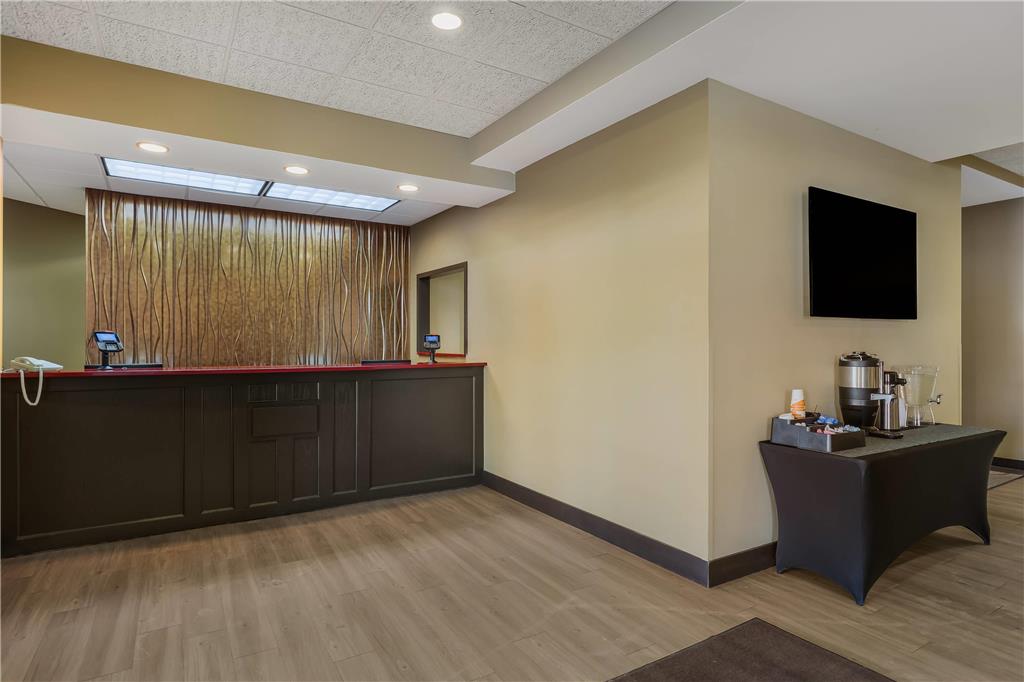 MainStay Suites Fitchburg Madison - photo 6