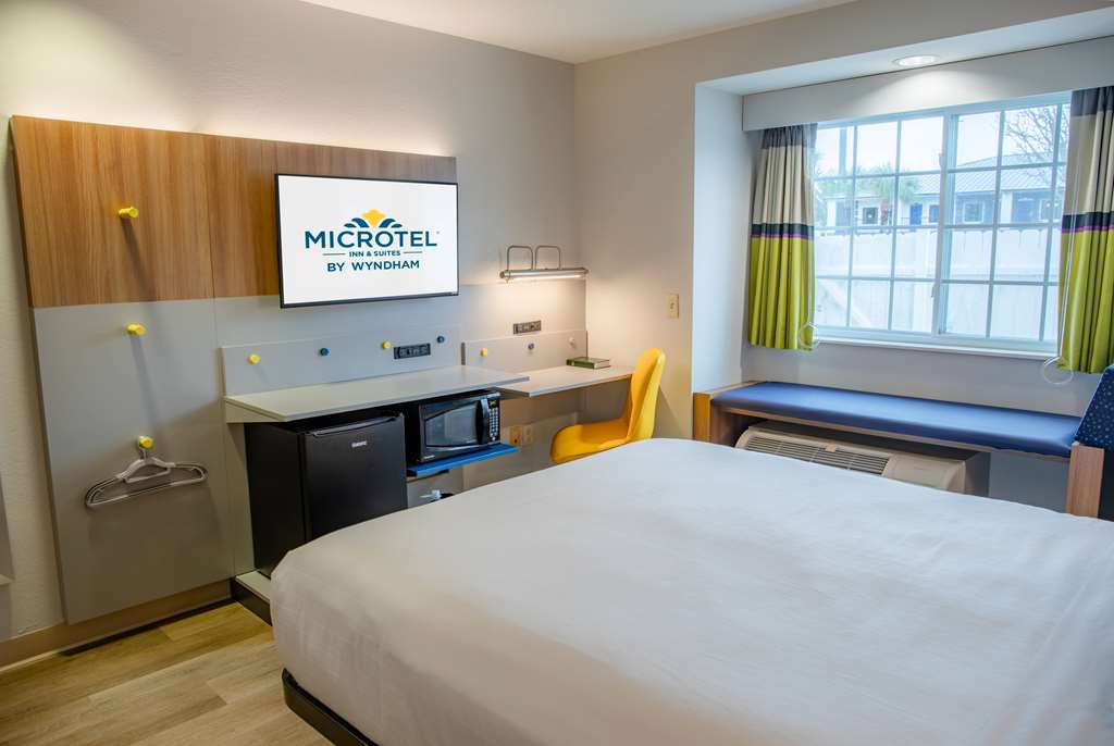 Microtel Inn & Suites by Wyndham Kingsland Naval Base I 95 - photo 22