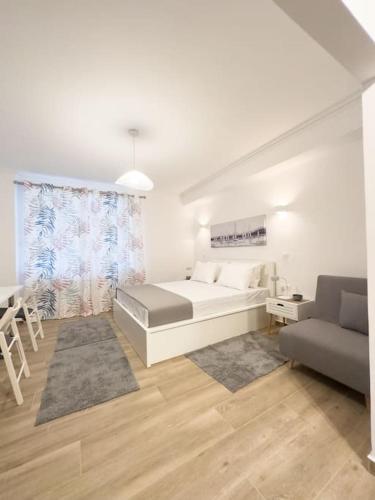 Petite Retreat in Kolonaki Athens Netflix — 4-Star Luxury Hotel in Athens, Greece