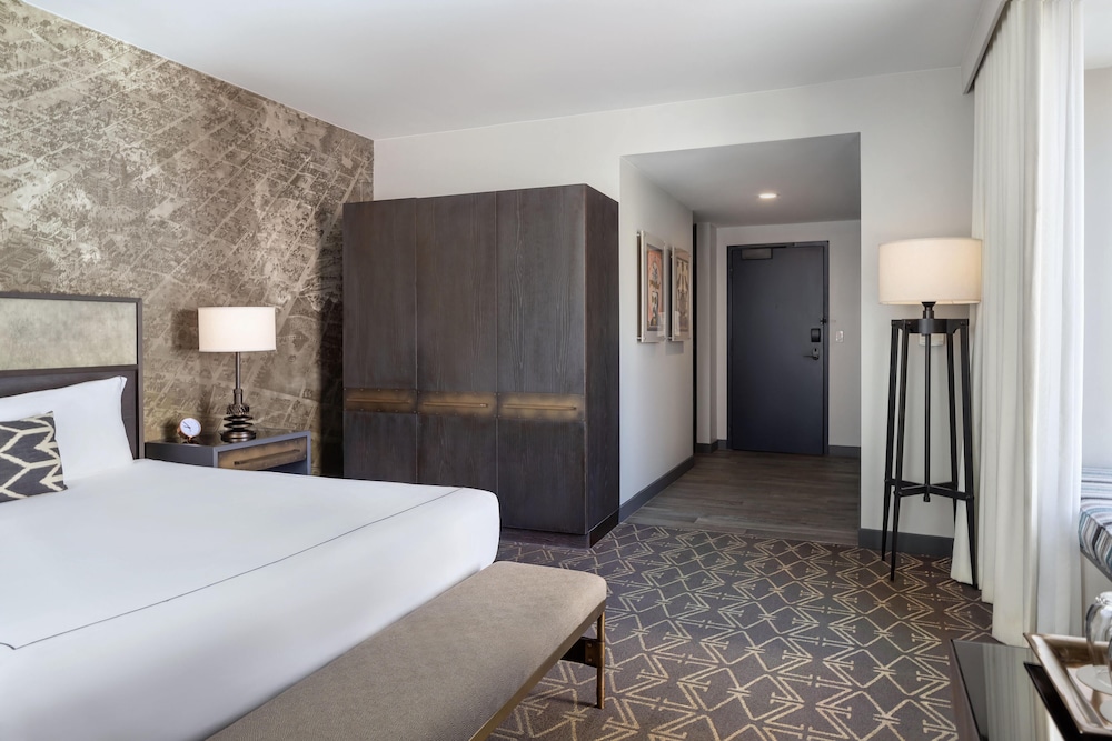 Hotel Van Zandt - photo 19