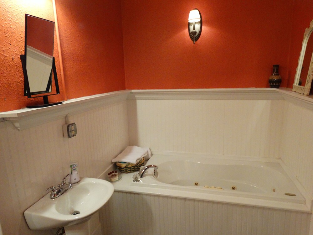 Davie School Inn - photo 47