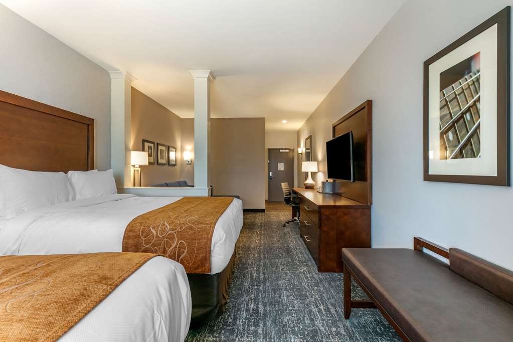 Comfort Suites North Tupelo - photo 11