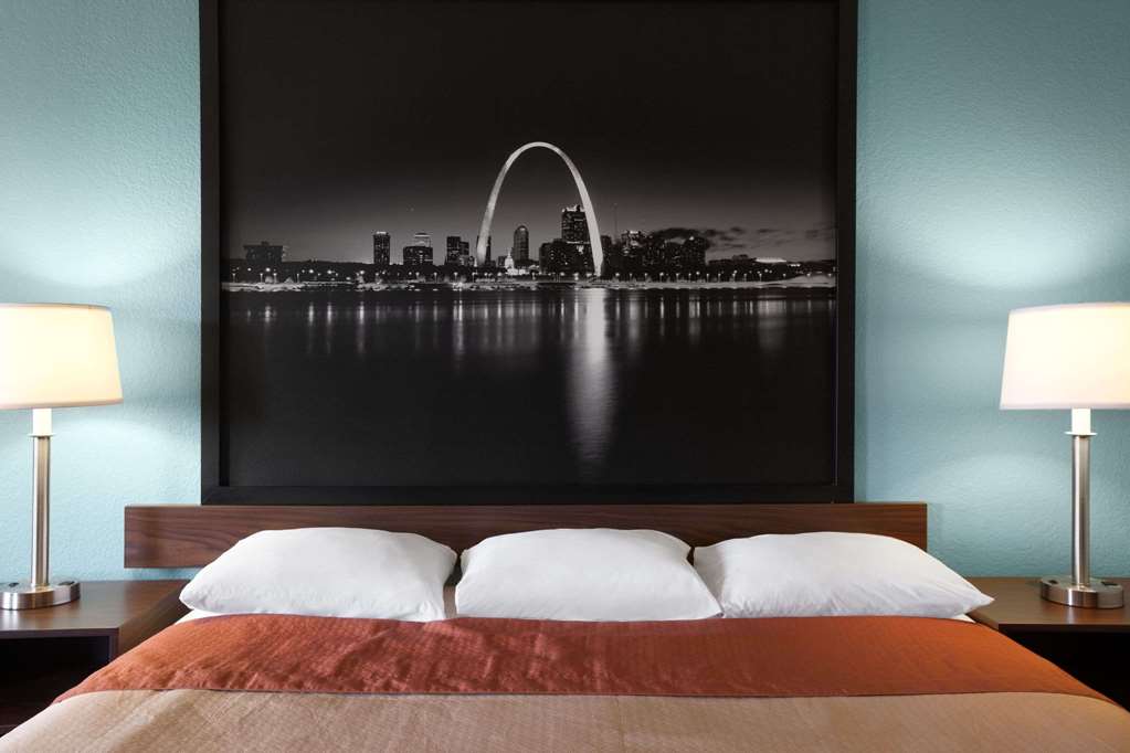 Super 8 by Wyndham Fairview Heights St. Louis - photo 13