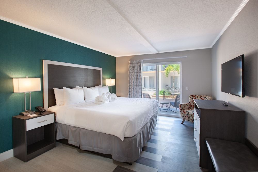 Hawthorn Suites by Wyndham Kissimmee Gateway - photo 7