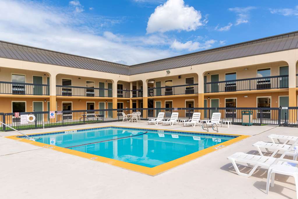 Quality Inn at Arlington Highlands - photo 41