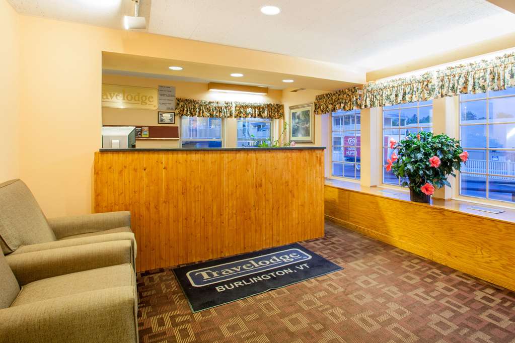 Travelodge by Wyndham South Burlington - photo 3