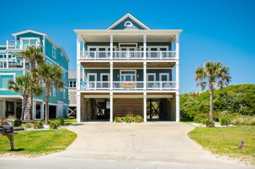 Pier Walker by Oak Island Accommodations - featured photo