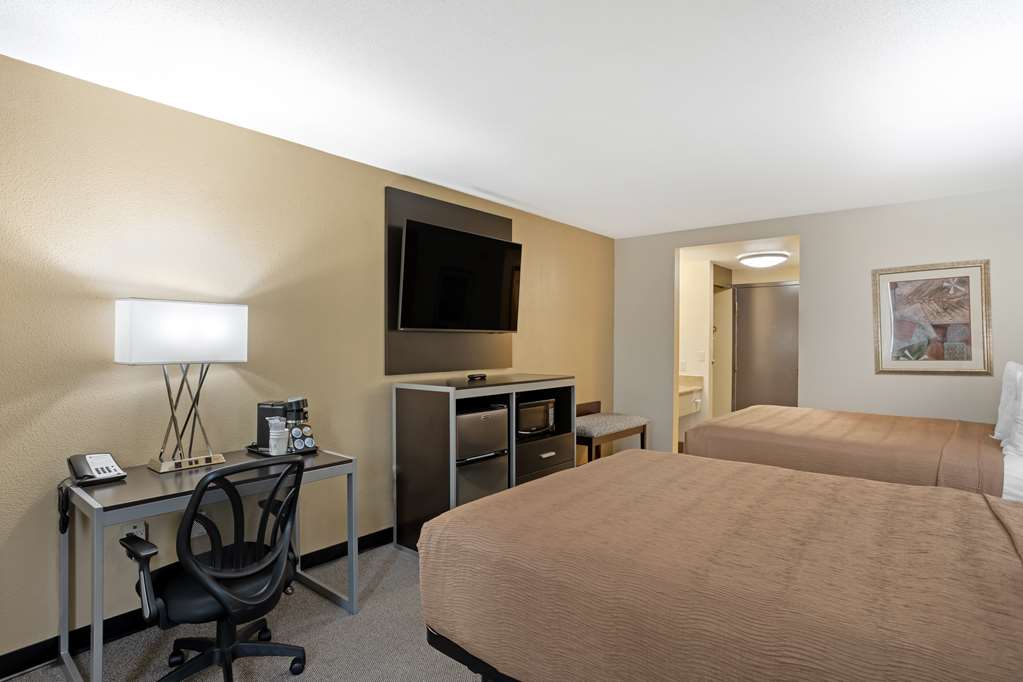 Best Western Plus Reading Inn & Suites - photo 26