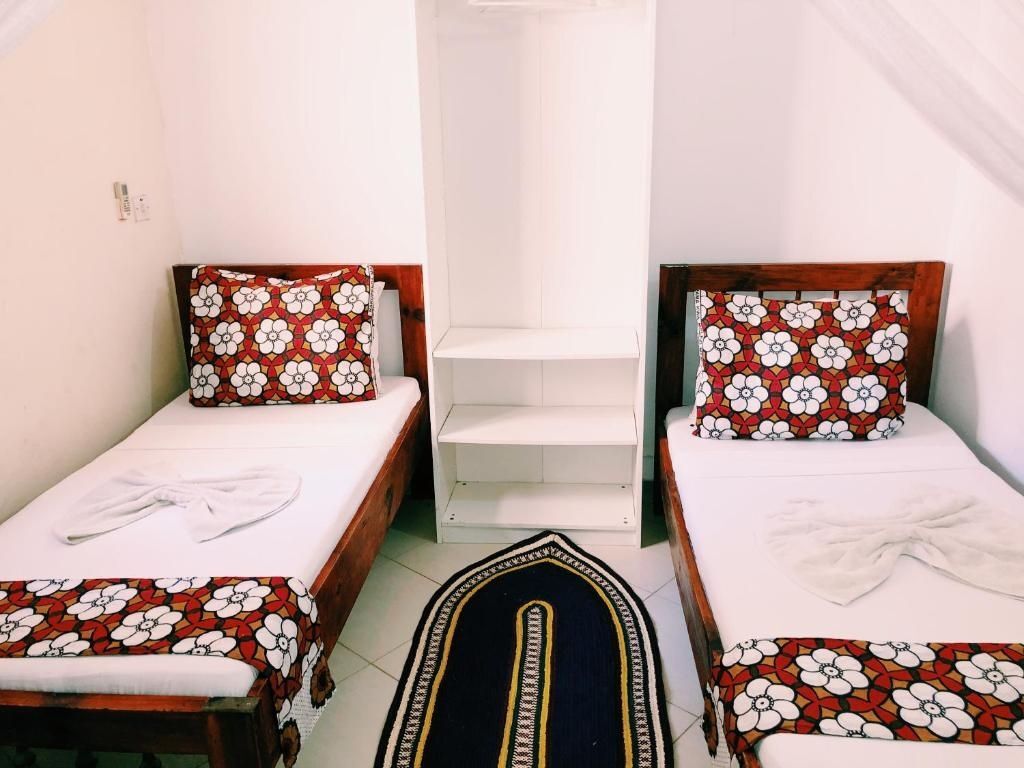 Kelele Square — Zanzibar — photo 3