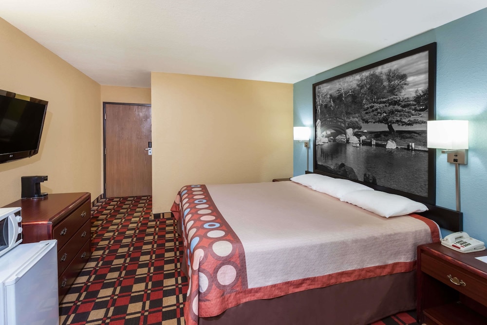 Econo Lodge Chillicothe - photo 9