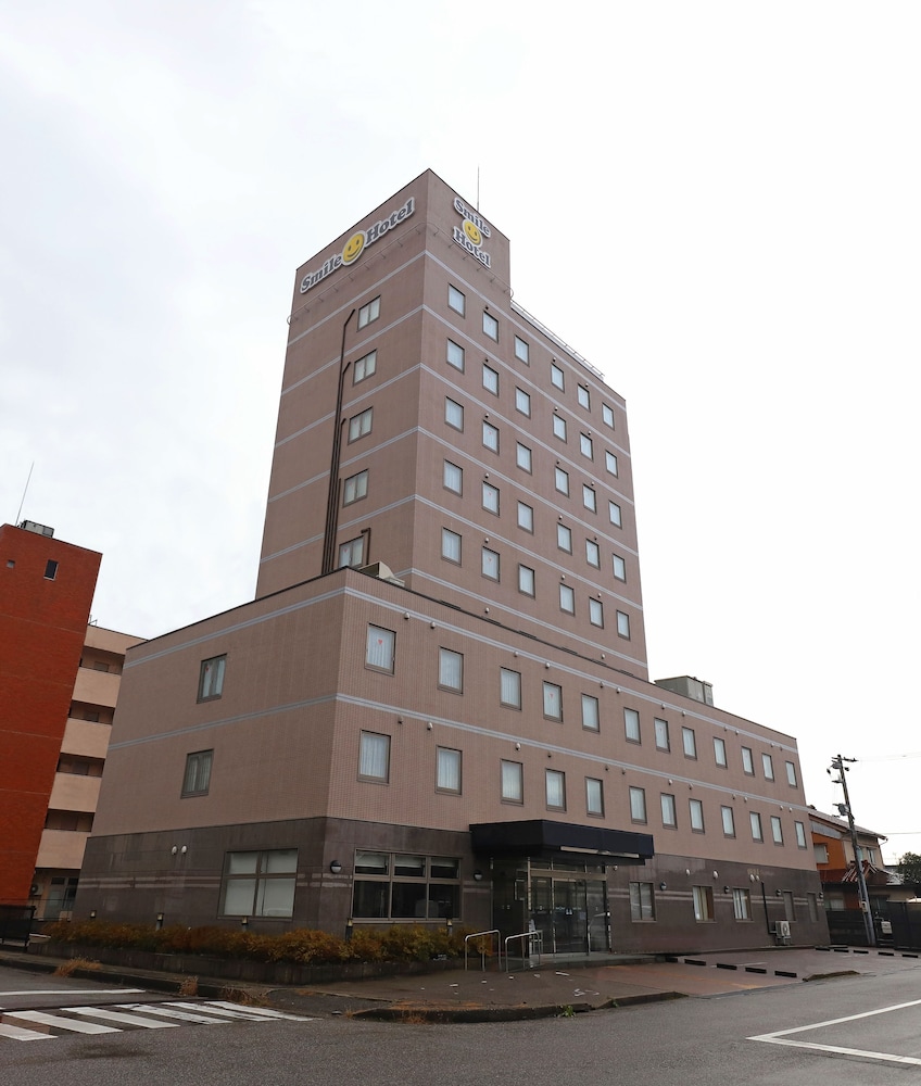 Smile Hotel Takaoka Ekimae — Takaoka