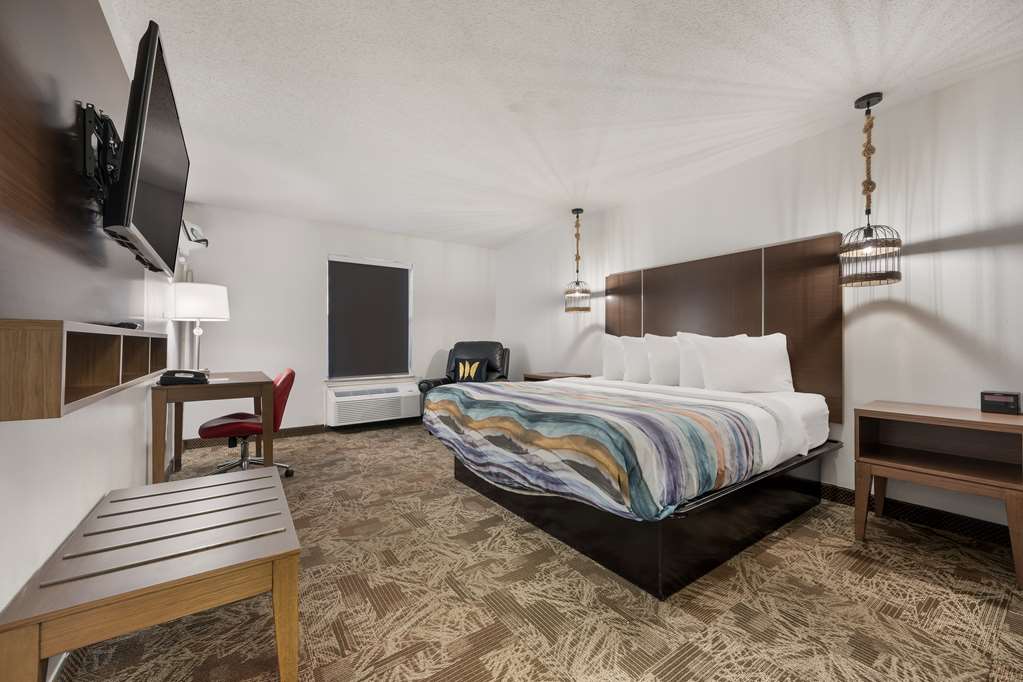 SureStay Hotel by Best Western Tuscaloosa Southeast - photo 10