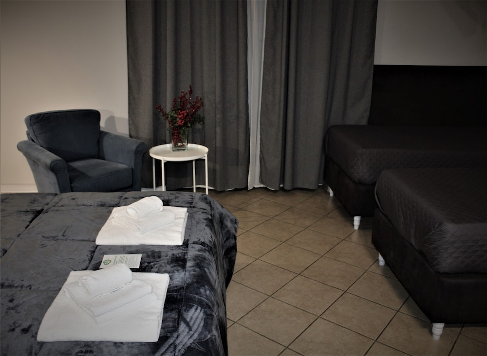 Hotel Trieste — Catania — photo 4