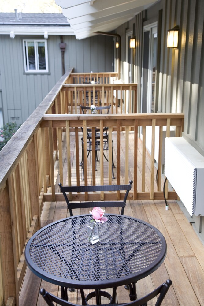 The Cottages Hotel - photo 14
