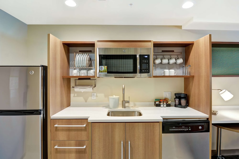 Home2 Suites by Hilton Dayton Vandalia - photo 12