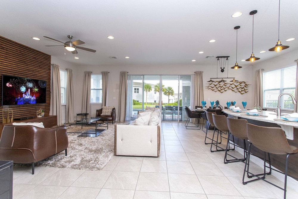Luxurious 5Bd Single Family w Pool Jacuzzi Encore Resort 7432 - photo 45