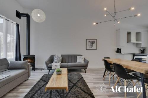 Aphrodite Piscine sauna et spa in Pont Rouge, Canada