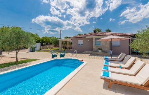 Awesome Home In Kamenmost With Jacuzzi — 4-Star Luxury Hotel in Podbablje, Croatia