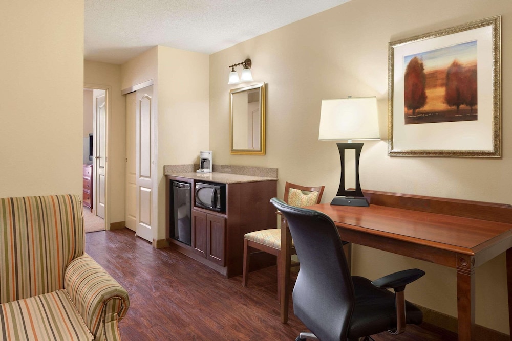 Country Inn & Suites by Radisson Baltimore North MD - photo 10