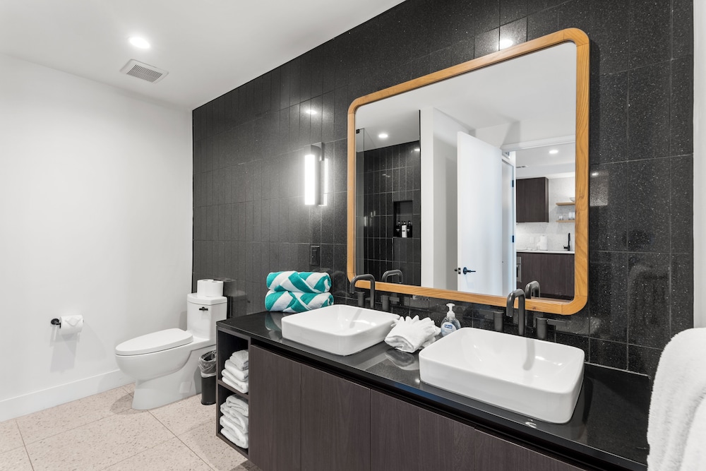 Austin Condo Hotel - photo 806